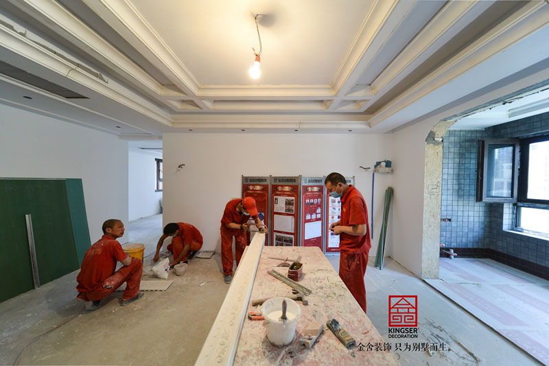 榮盛華府裝修施工現場油工階段