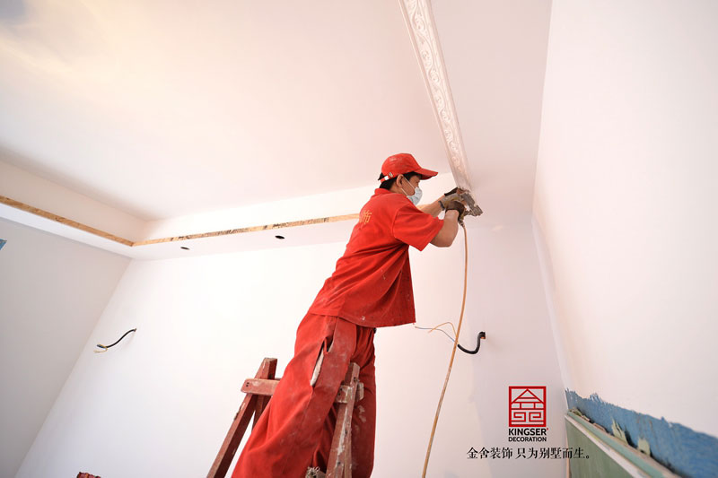 榮盛華府裝修施工現場油工階段